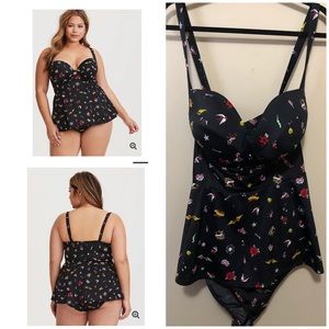 NWOT Torrid Size 4 Swimsuit